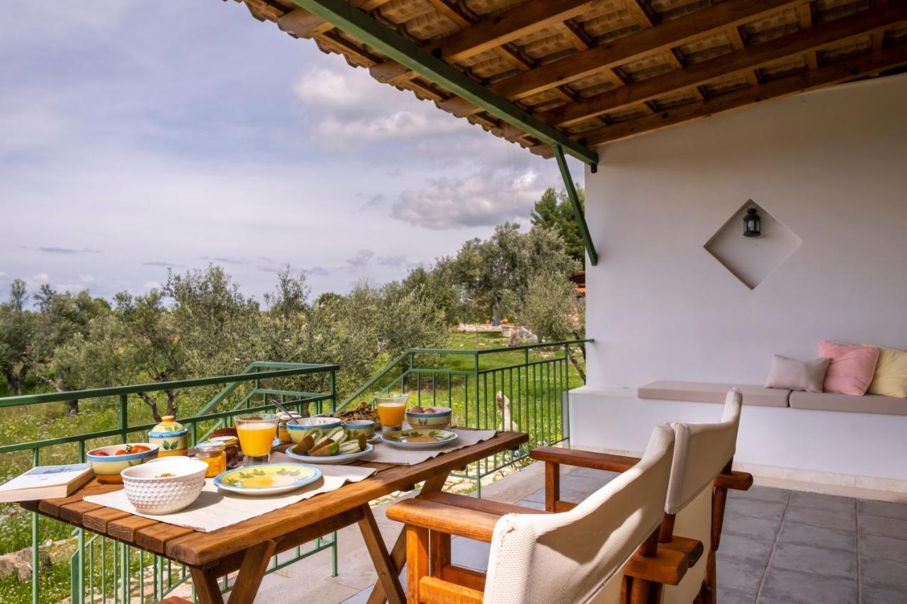 Chamaloni Cottages フィニクーダ エクステリア 写真