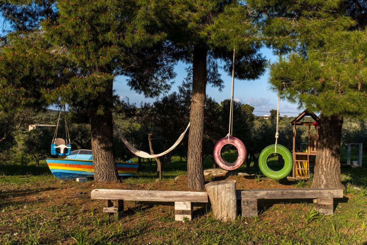 Chamaloni Cottages フィニクーダ エクステリア 写真